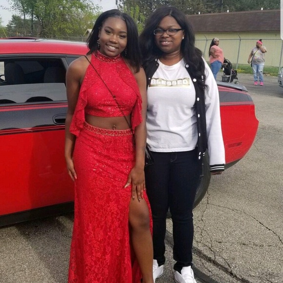 Prom dress - Picture 4 of 5